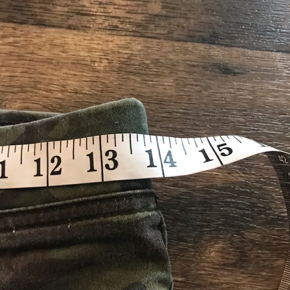 Nobo Camouflage Bermuda Shorts Size Small Mid Rise